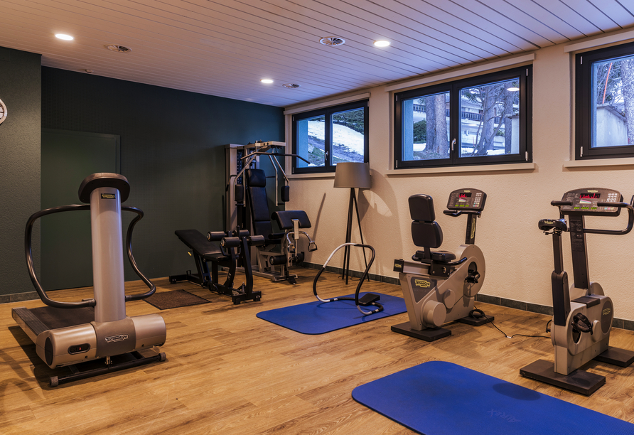 Powern Sie sich im Fitnessraum Ihres Hotels ordentlich aus!