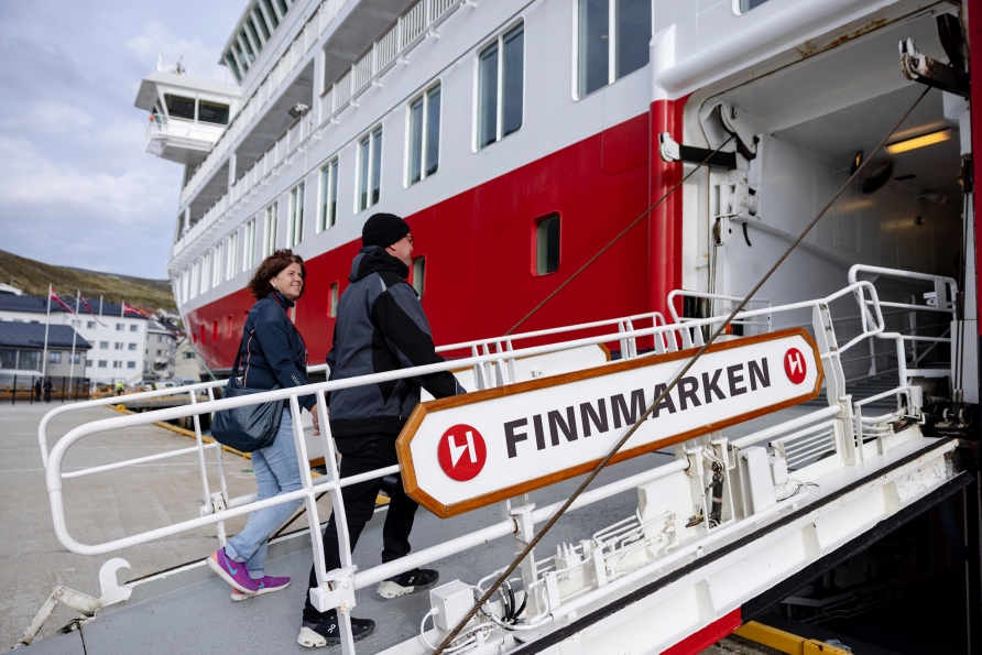 Kommen Sie an Bord des Postschiffes Finnmarken!