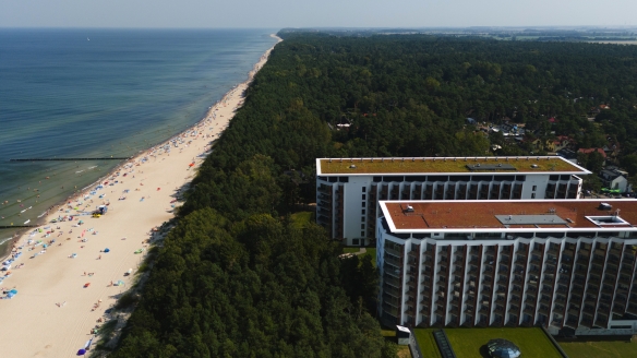 Ihr Hotel liegt direkt am malerischen Strand der Polnischen Ostsee.