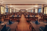 Im Restaurant werden Sie mit köstlichen Speisen verwöhnt.