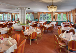Nehmen Sie Platz im Restaurant des Butterfly Ensana Health Spa Hotels.