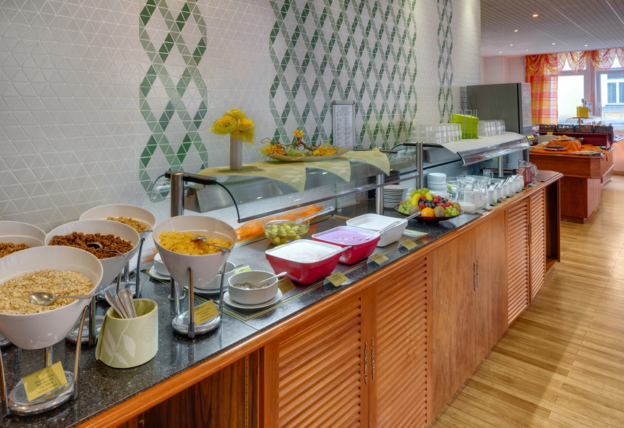 Freuen Sie sich auf ein reichhaltiges Frühstücksbuffet.