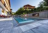 Der Außenpool des Lifthotels Aschaber