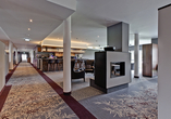 Machen Sie es sich im gemütlichen Loungebereich des Hotels bequem.