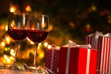 Genuss und Geschenke  – so fühlt sich Weihnachten im Hotel an, fernab vom Trubel.