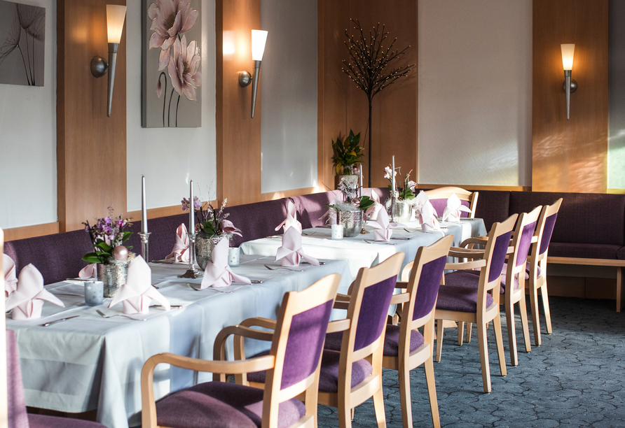 Einladender Frühstücksraum des Hotels