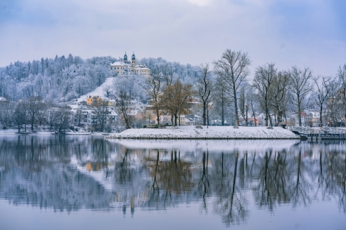Besuchen Sie unbedingt das wunderschöne Winterpanorama von Passau.