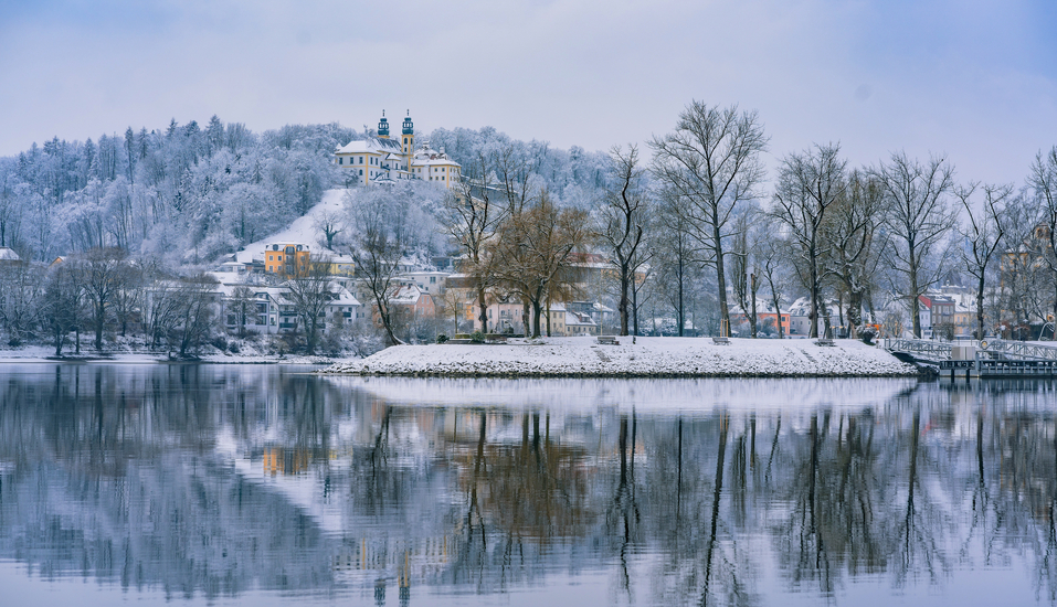 Besuchen Sie unbedingt das wunderschöne Winterpanorama von Passau.