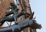 Kennen Sie schon die berühmte Statue der Bremer Stadtmusikanten?