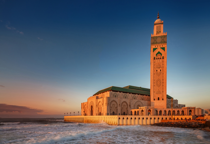 In Casablanca, direkt am Atlantik gelegen, empfängt Sie die Hassan-II.-Moschee in wundervollem Ambiente!
