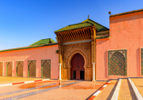 Das Bab-Mansour-Tor begrüßt Sie in Meknes.