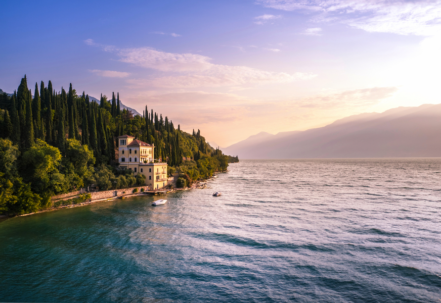 Historischer Charme und mediterranes Flair nahe Toscolano Maderno.