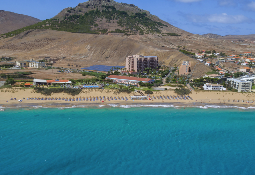 Ihr Hotel auf Porto Santo begrüßt Sie in traumhafter Lage – direkt am feinsandigen Strand!