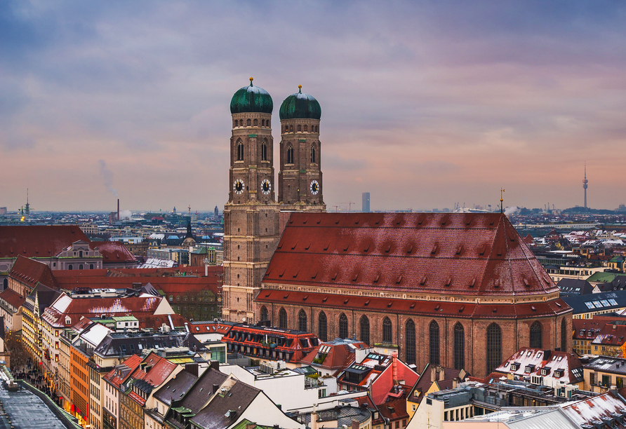 Besuchen Sie die Landeshauptstadt Bayerns – nur 43 km entfernt.