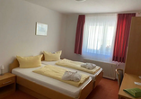 Beispiel eines Doppelzimmers im JUFA Hotel Schwarzwald