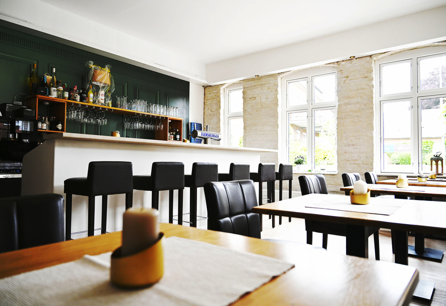 An der Bar genießen Sie leckere Getränke.