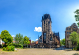Bestaunen Sie die Salvatorkirche in Duisburg.