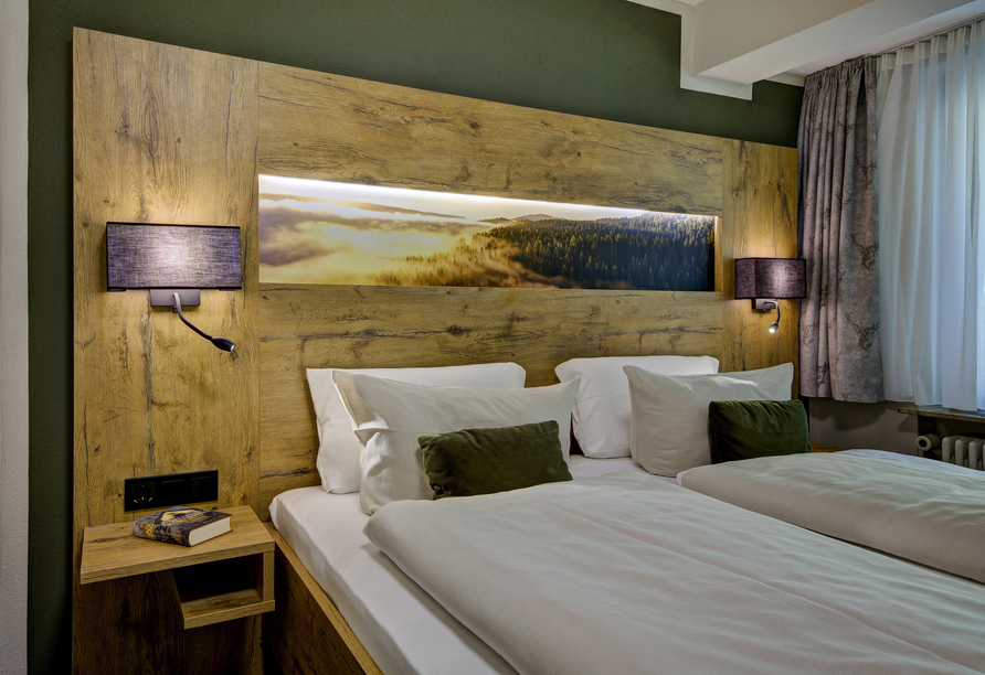 Beispiel eines Doppelzimmers Klassik Bergseite im Flair Hotel Sonnenhof