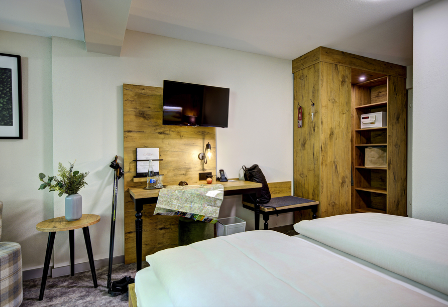 Beispiel eines Doppelzimmers Klassik Bergseite im Flair Hotel Sonnenhof