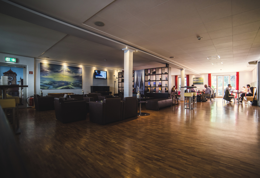 Die Lobby und Lounge im Central Hotel Regensburg