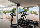 Halten Sie sich fit im Fitnessraum des Hotels.