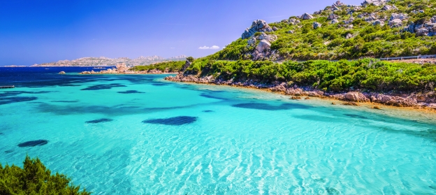 Sie lieben traumhafte Aussichten? Willkommen an der Smaragdküste im Norden Sardiniens.