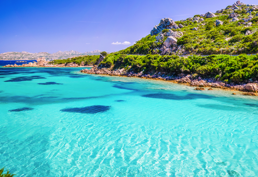Sie lieben traumhafte Aussichten? Willkommen an der Smaragdküste im Norden Sardiniens.
