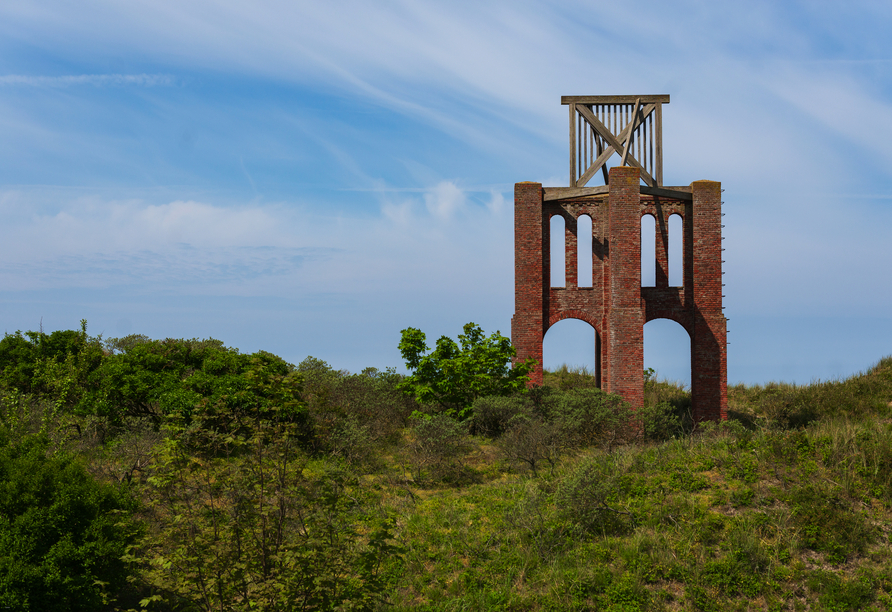 Genießen Sie den Blick auf die Dünen und die Natur Borkums.