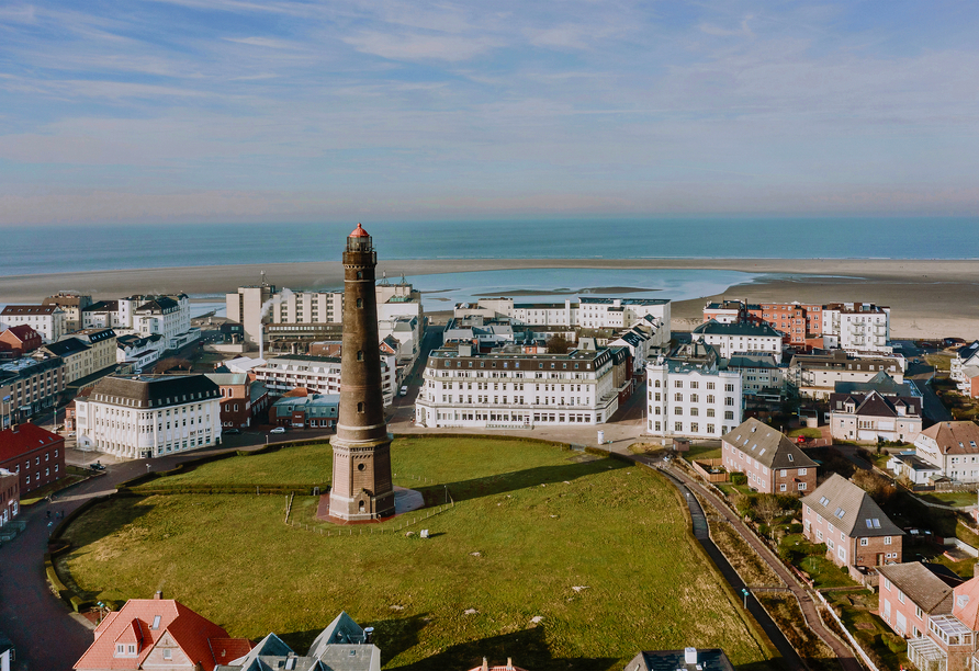 Genießen Sie im Seehotel Borkum den Blick auf den Neuen Leuchtturm von Borkum.