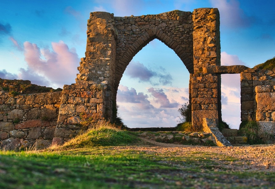 Besuchen Sie das beeindruckende Grosnez Castle in Saint Ouen.