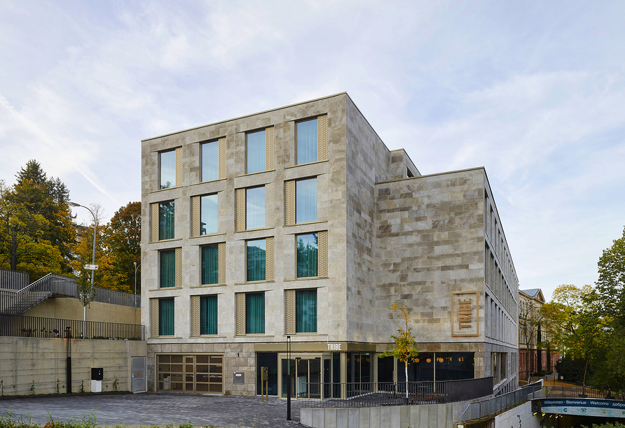 Modernes Design trifft zentrale Lage – das Hotel TRIBE in Baden-Baden