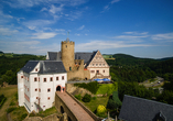 Ein lohnendes Ausflugsziel ist die Burg Scharfenstein, die sich hoch über dem Zschopautal erhebt.