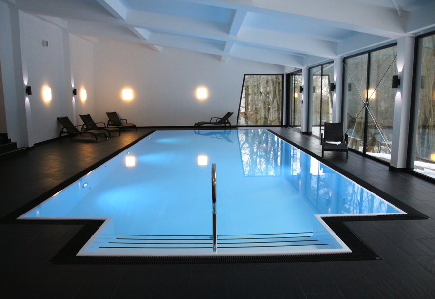 Im Hallenbad können Sie die Seele baumeln lassen.