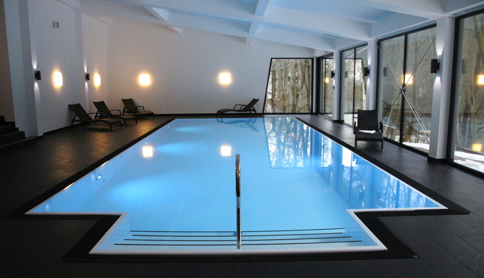 Im Hallenbad können Sie die Seele baumeln lassen.