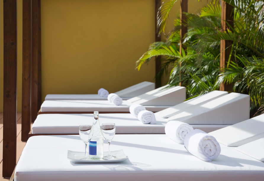 Genießen Sie erholsame Stunden im Wellnessbereich Ihres Hotels.