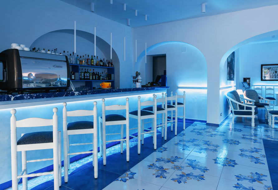 Auch an der Hotelbar werden Sie mit leckeren Getränken verwöhnt.