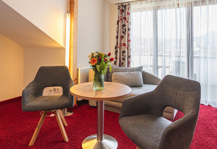 Sitzecke im Doppelzimmer Superior