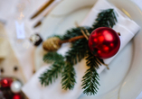 Ein festliches Dinner sorgt für unvergessliche Weihnachtsmomente.