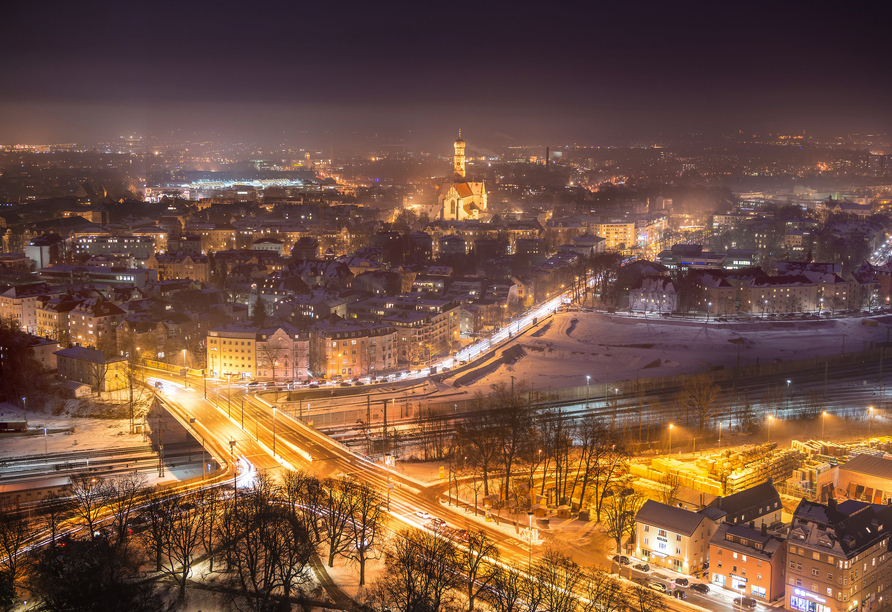 Das Dorint Hotel an der Kongresshalle Augsburg begrüßt Sie mit winterlichem Panoramablick!