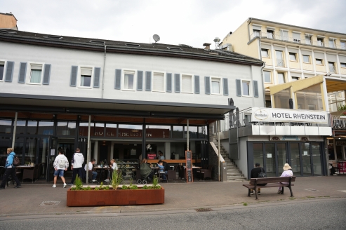 Außenansicht des Hotels Rheinstein.