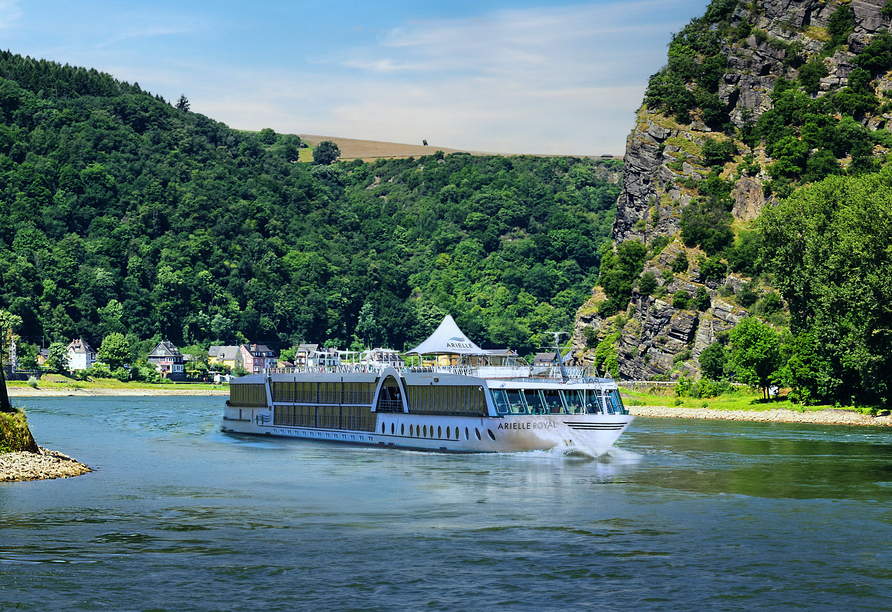 Ihr Schiff ARIELLE ROYAL bereist mit Ihnen den romantischen Rhein.