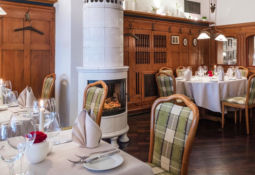 Das Restaurant im Hotel derSTERN verwöhnt Sie mit köstlichen Speisen.