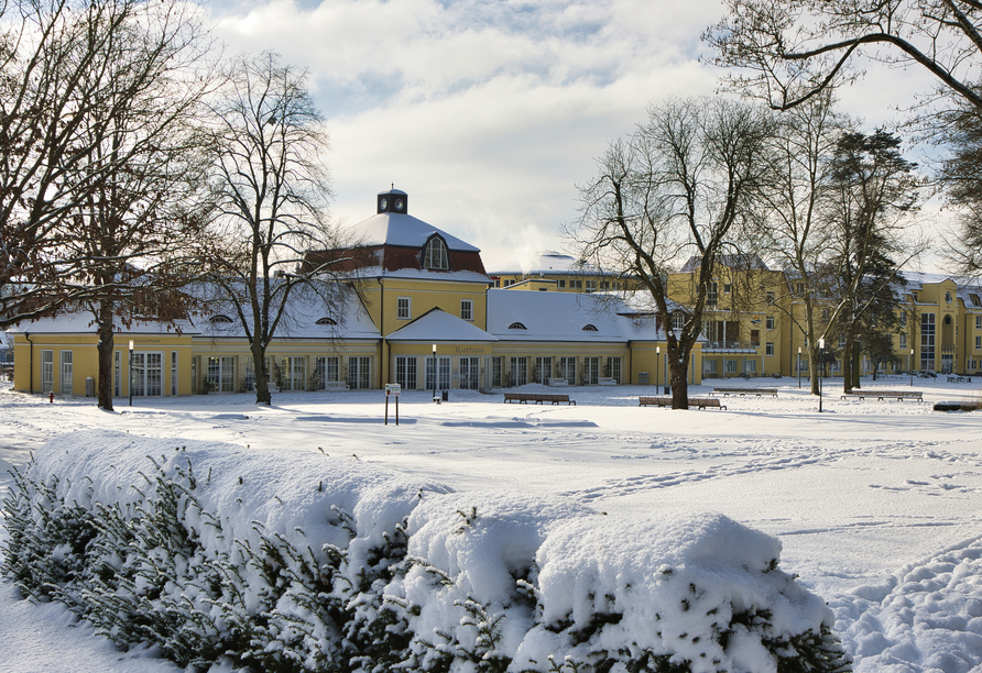 Im Winter erstrahlt der Kurpark in Bad Hersfeld in einer magischen Atmosphäre.
