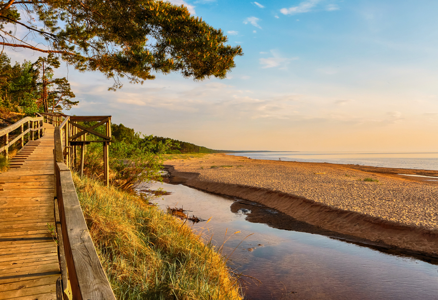 Genießen Sie an der „Weißen Düne“ in Saulkrasti den traumhaften Ausblick über die Ostsee.
