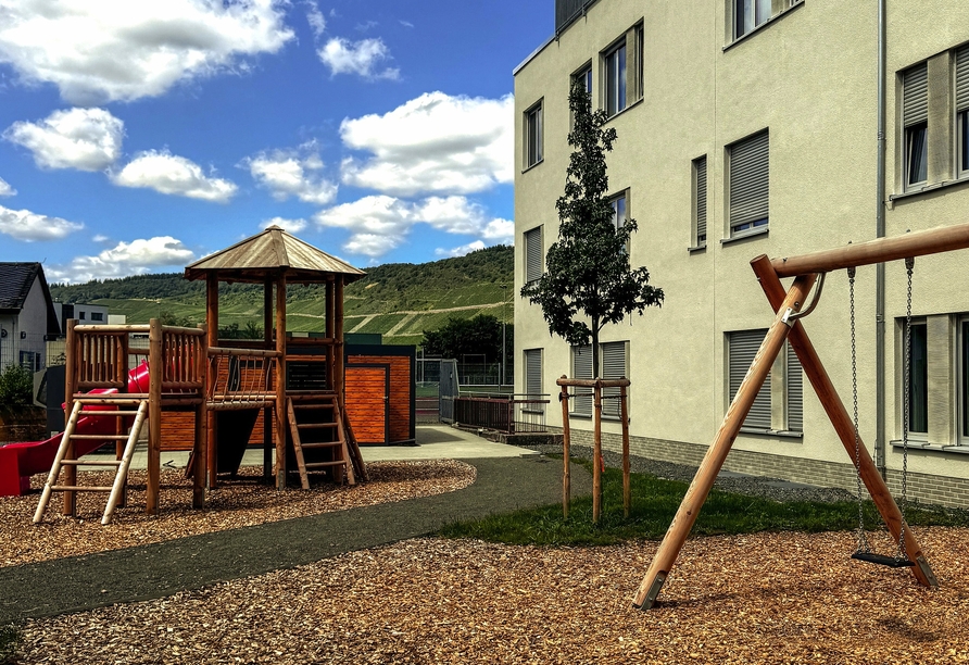 Die kleinen Gäste kommen auf dem Spielplatz des Hotels auf ihre Kosten.