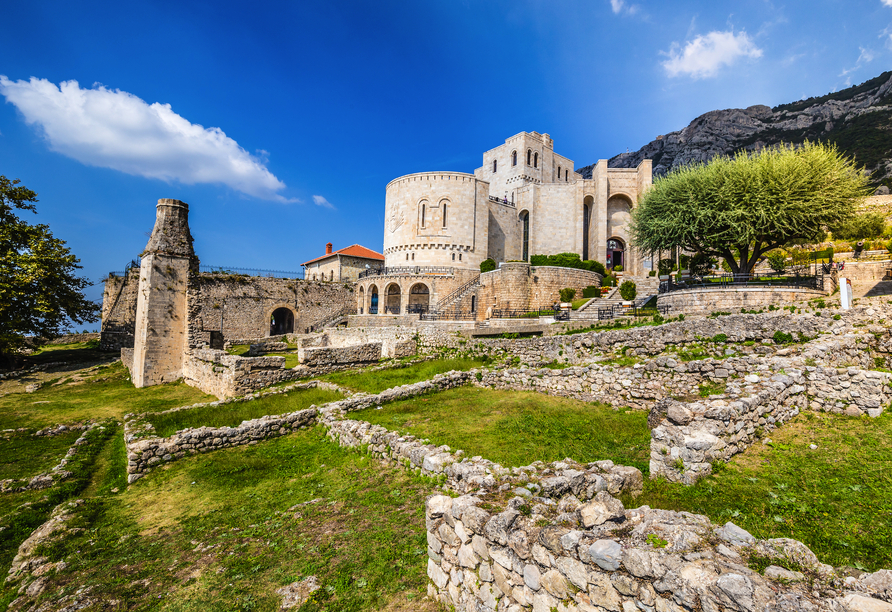 Entdecken Sie die Geschichte Albaniens in der Festung von Kruja.