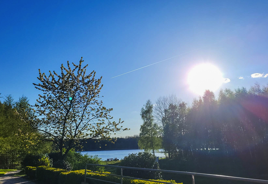 Genießen Sie vom Hotel aus den Blick auf das idyllische Ottermeer.