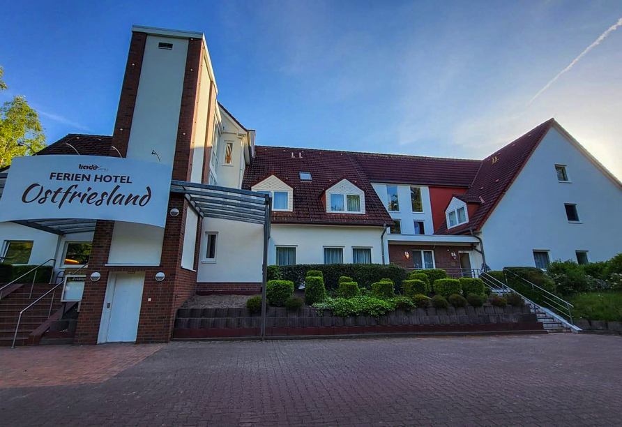 Außenansicht des Ferien Hotels Ostfriesland
