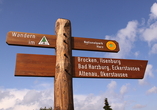 Erkunden Sie die malerischen Wälder und idyllischen Seen im Harz.