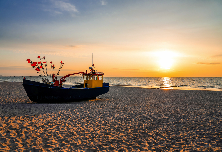 Der Strand von Misdroy zeigt sich bei Sonnenuntergang von seiner stimmungsvollen Seite.